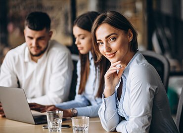 Foto [Brighten Up Someone’s May With Max Huber Turne]